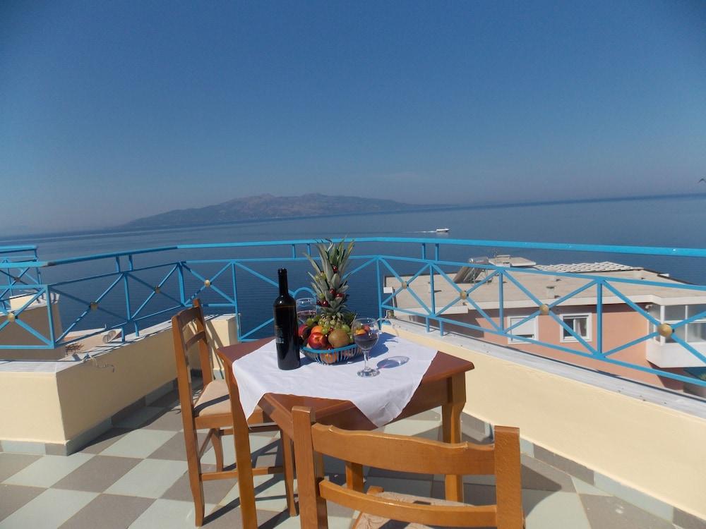 Blue Residence Саранде Екстериор снимка